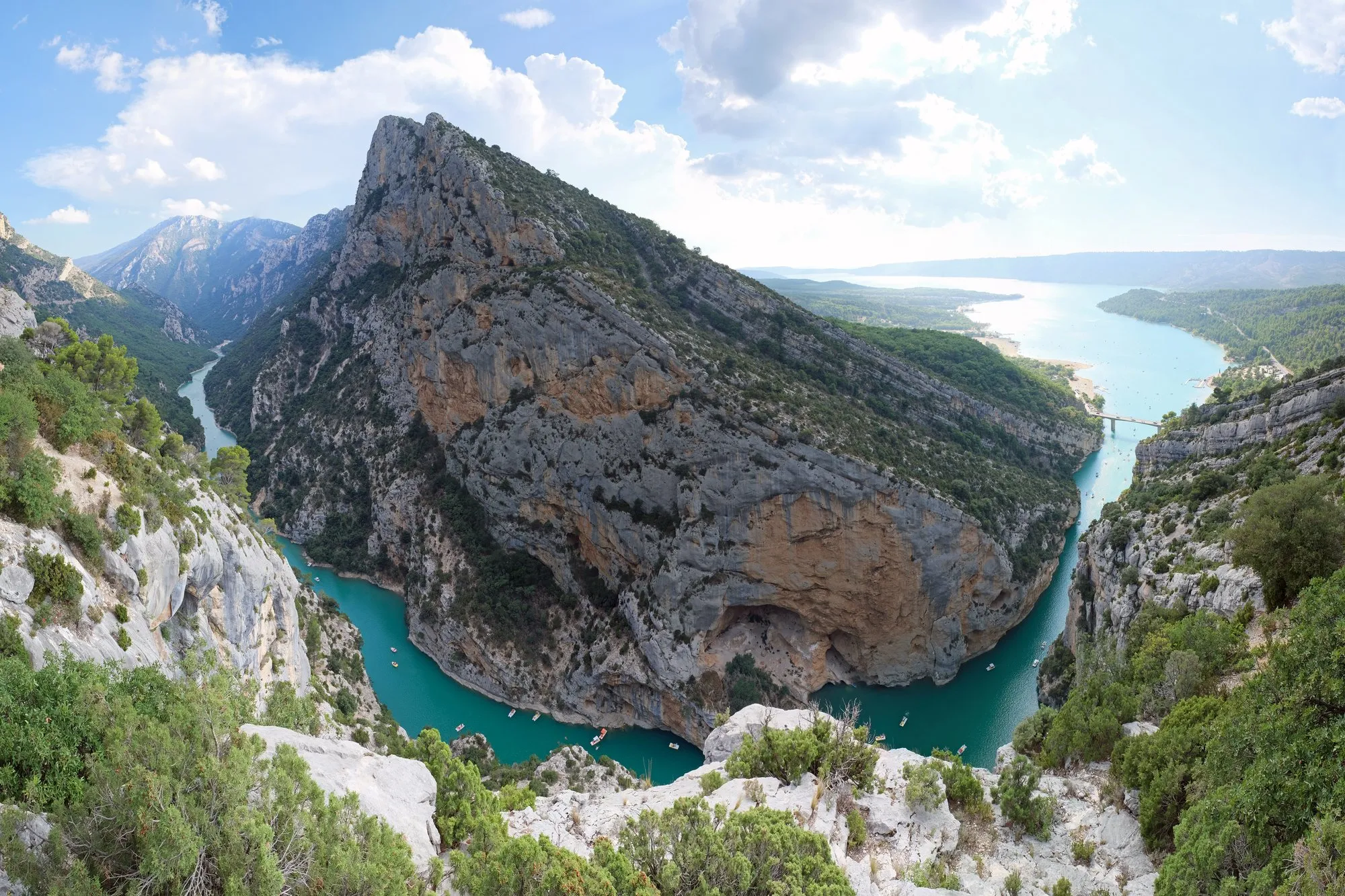 Canyon des Gorges du Verdon et eaux turquoise